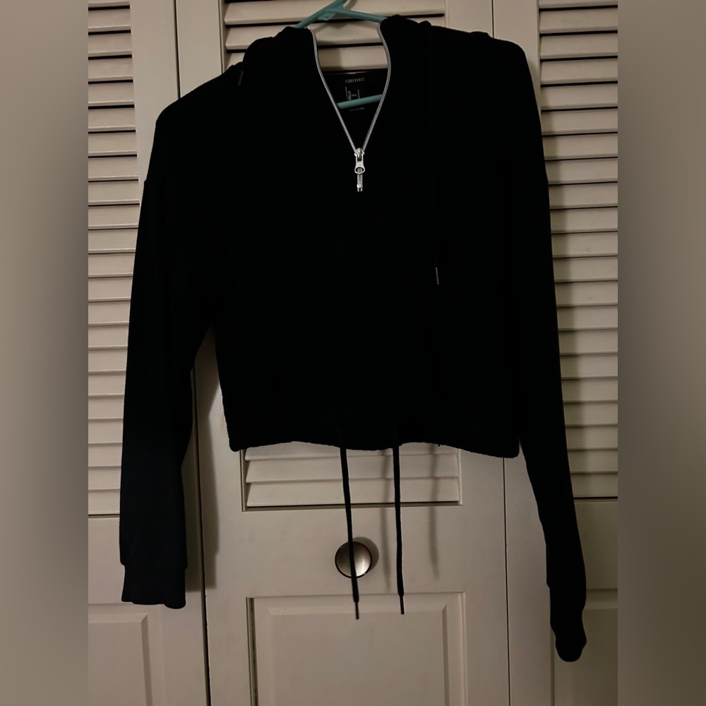 Crop half zip